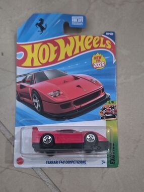 Hot Wheels Ferrari F40 Competizione Toy Car - Red